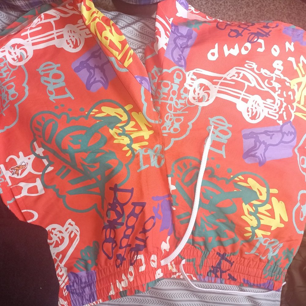 Akoo shorts - Picture 3 of 3